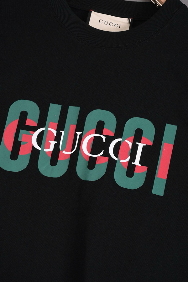 ブランドTシャツ側面デザイン